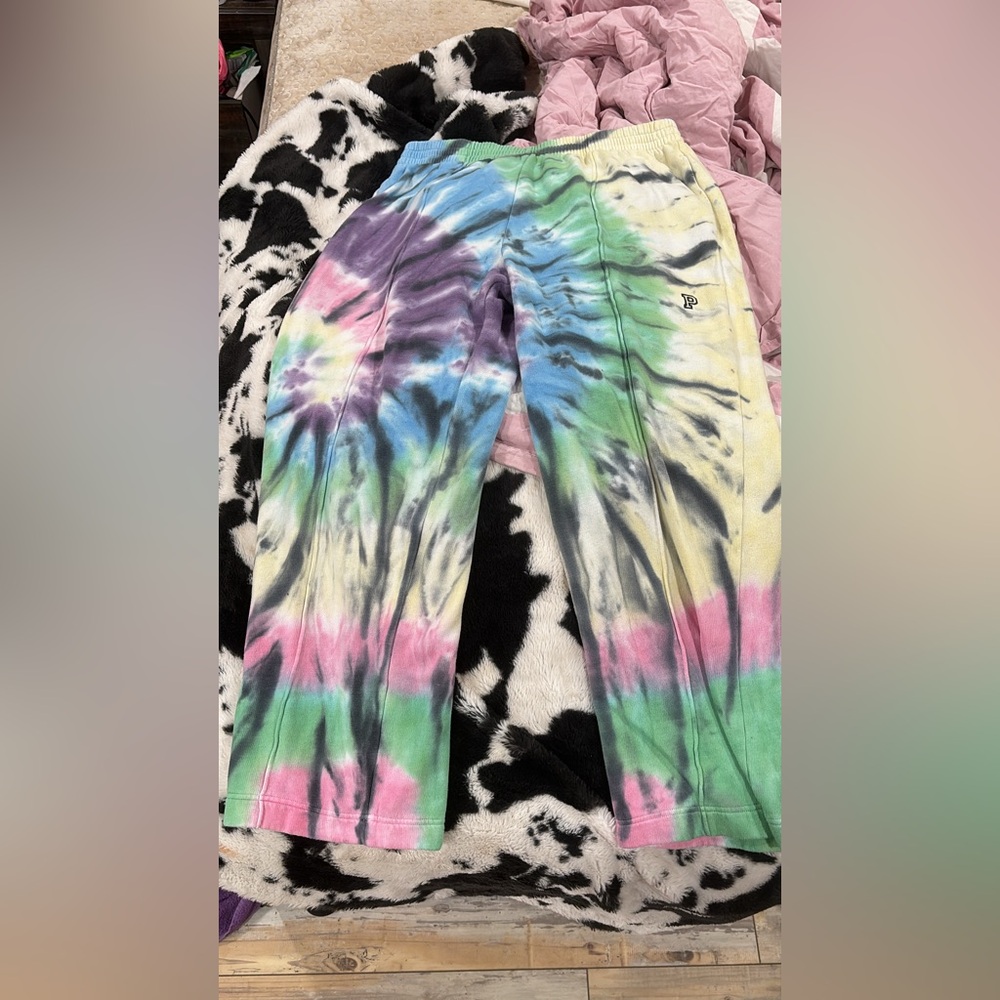 Pink / Victoria secret tyedye sweatpants size large